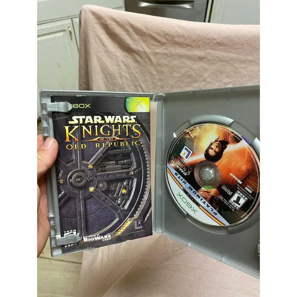Star Wars: Knights of the Old Republic Platinum Hits (Microsoft Xbox, 2004) CIB